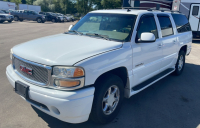 2006 GMC Yukon Denali XL - DVD Sysytem - Tow Package!