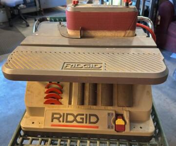 Rigid EB4424 0 Bench Belt Sander