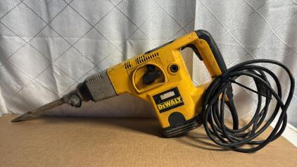 DEWALT DW531 Rotary Hammer