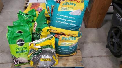 Whole Pallet Of Garden and Lawn Care