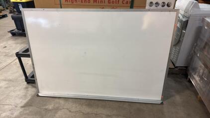 6&rsquo;x4&rsquo; White Dry Erase Board
