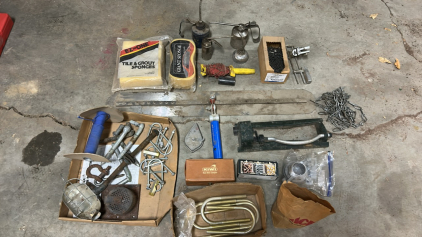 (OFFSITE) (4) Vintage Oil Pump Cans (1) 3&rsquo; Leveling Rake Head (6) Suspension U-Blots & More