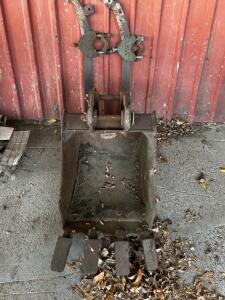(1) Excavator Bucket Attachment (2) Tractor Drag Tynes