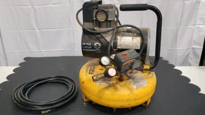 Campbell Hausefeld 4 Gallon Air Compressor with Hose