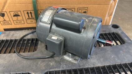 110/220 Volt Single Phase 1HP Induction Motor