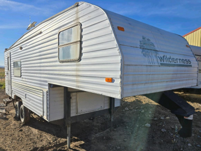 (Offsite) 1996 WILDERNESS L SERIES TRAVEL TRAILER
