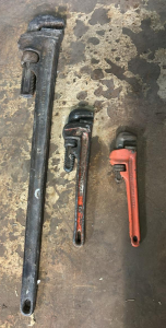 (1) 36&rdquo; Pipe Wrench (1) 14&rdquo; Pipe Wrench (1) 10&rdquo; Pipe Wrench