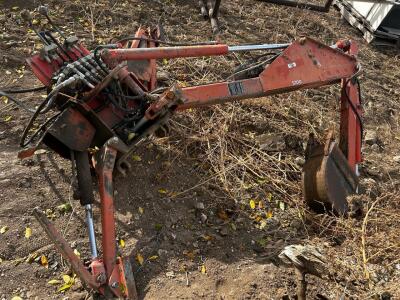 (1) Back End Loader Bucket Attachment