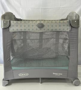 (1) Graco Travel Lite Crib With Stages