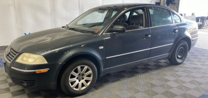 2003 Volkswagen Passat - Sunroof!