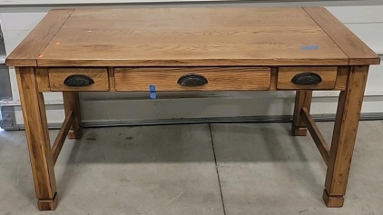 (1) Brown Desk