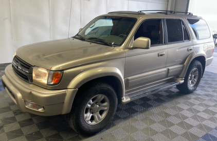 2002 Toyota 4Runner - Tow Package!