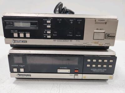 (1) Vintage 1980s Hitachi VTTU8A 5-Head Portable VCR And Video Tuner