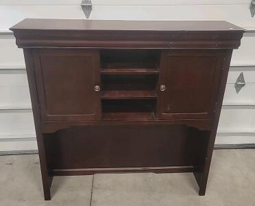 Dark Cherry Brown dresser 3ft 10in tall, 12 1/2in wide, 4ft long