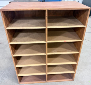 (1) Wooden Literature Organizer