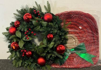 16&rdquo; Outdoor Christmas Wreath & 27&rdquo; Tall Outdoor Light Up Christmas Ornament Decoration
