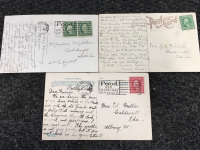 (3) 1917 George Washington 1-Cent Stamps, (1) 1923 George Washington 2-Cent Stamps