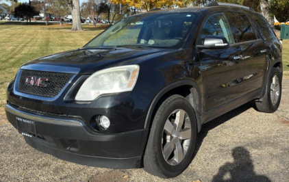 2012 GMC ACADIA - AWD!