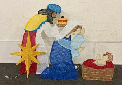 (1) Outdoors Christmas Nativity Set