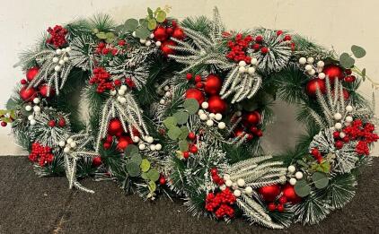 (3) 20&rdquo; Classic Christmas Wreaths