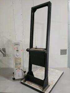 (1) Maxi-Heat Oil Heater (1) Reseller 23C II XL Enlarger Stand (No Camera)
