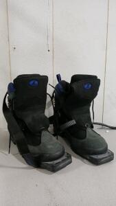 (1) Karhu Sirius Nordic Ski Boots -Size Men's 10.5