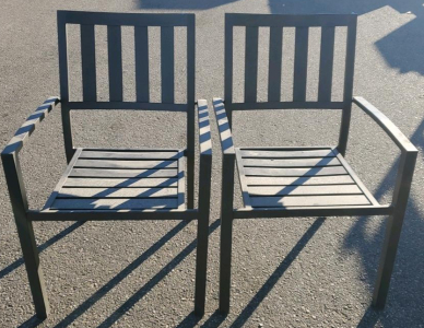 (2) Brown Patio Chairs 22.75"x20.5x35"