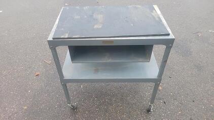 (1) Tiffany Stand Utility Cart 30"x19"x31"
