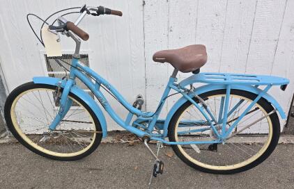 26" Aqua Green Schwinn Clairmont women's cruiser bike+/$150 Value (PLEASE READ DESCRIPTION)