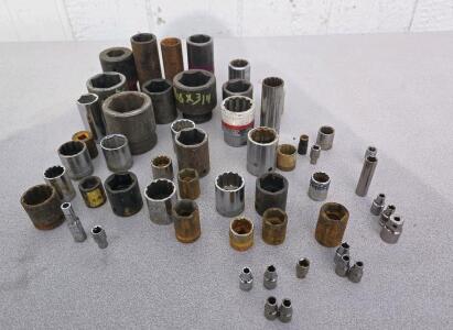 (43) Assorted SNAP-ON Sockets Various Sizes .