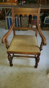 Vintage Table Chair 18"x20"x38"