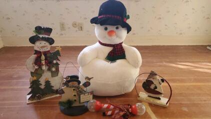 Assorted Christmas Decor