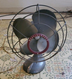 ( OFFSITE) Vintage Westinghouse Electric Fan