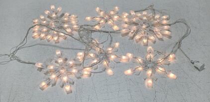 (14) Strings of Snowflake Lights
