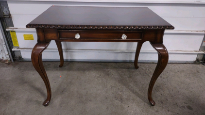 40"x 26"x 30" Hooker George II Mahogany Tea Table w/ Cabriole Legs & Pad Feet