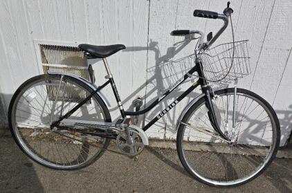 26" Black Schwinn Collegiate 3