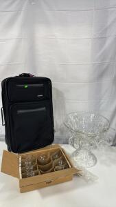 Anchor Hocking Early American Prescut Glass Punch Bowl & Stand Set , Luggage Bag 24.5&rdquo; Tall x 16.5 Wide x 8&rdquo; Deep
