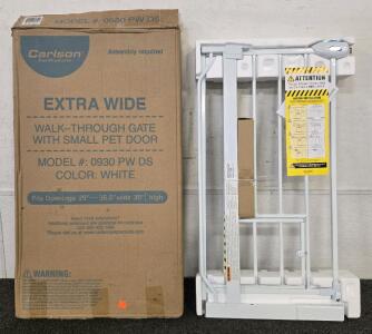 Carlson Extra Wide Walk-Through Gate W/ Small Pet Door 29