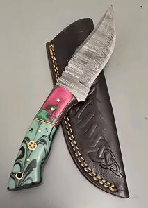 Custom Damascus Steel Hunting/Skinning Knife W/ Leather Sheath- New