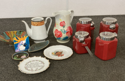 Assorted Kitchenware