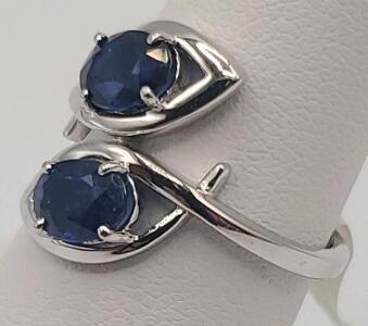 Sapphire Ring with Dual Stones, 3.5g Metal Weight, Round Cut