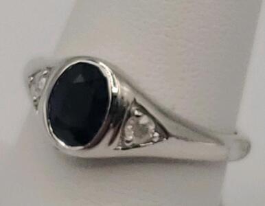Sapphire and Diamond Ring, 1.38 Carat Sapphire, K21E3
