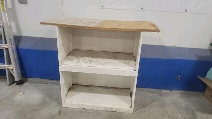 (1) 42"x2'x4' Metal Shelf