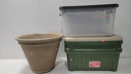 (2)Totes (1) Large Pot