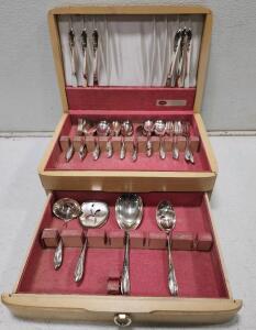 (1) Vintage Rogers Brothers 1847 Silver-Plated Flatware Set With Original Wooden Chest