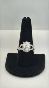 White Buffalo Turquoise Set In A Silver Toned Ring Size 10