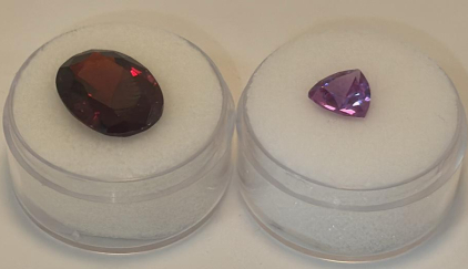 (1) 10.85ct. Pigeon Blood Red Ruby Diamond Cut VVS Faceted Gemstone No COA (1) 2.10ct. Natural Alexandrite 8x8mm Trillion Cut Faceted Gemstone No COA