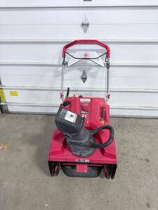 (1) Troy-Bilt Squall 208E Single-Stage Gas Snow Blower