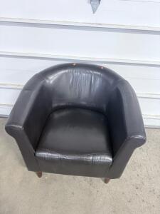(1) Dark Brown Accent Chair