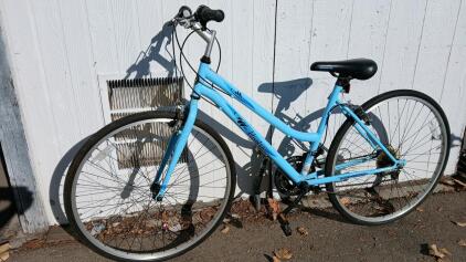 (1) 28" Roadmaster Adventures Bike (Light Blue)